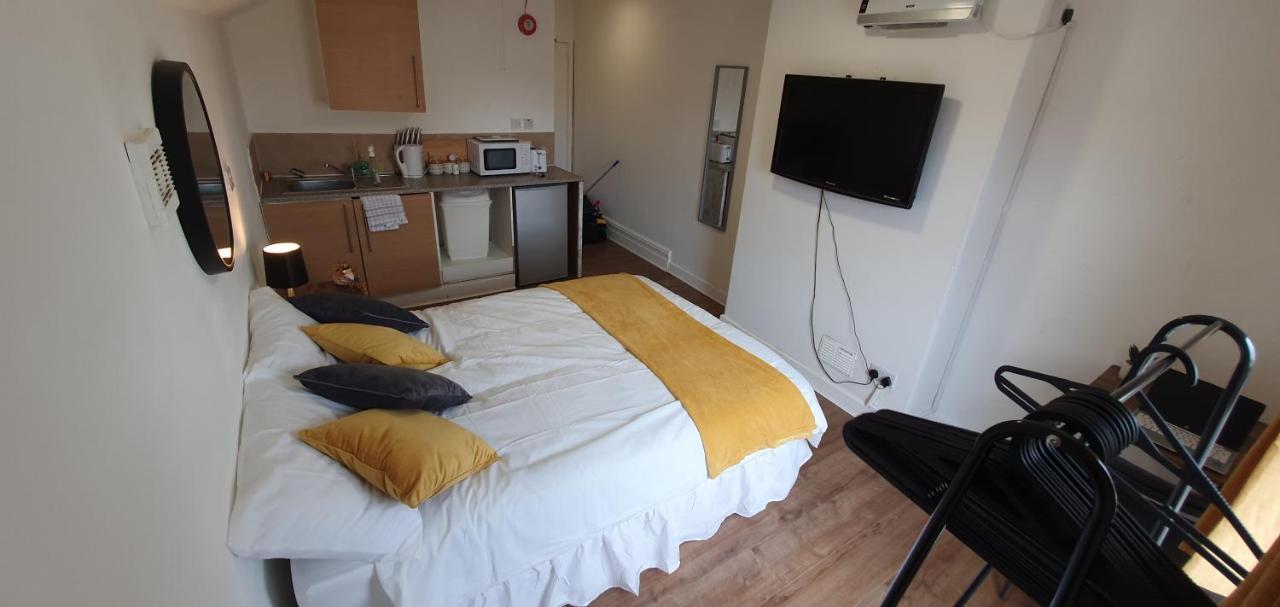 Fast Broadband, Budget Stay, Free Netflix. Cardiff Eksteriør bilde