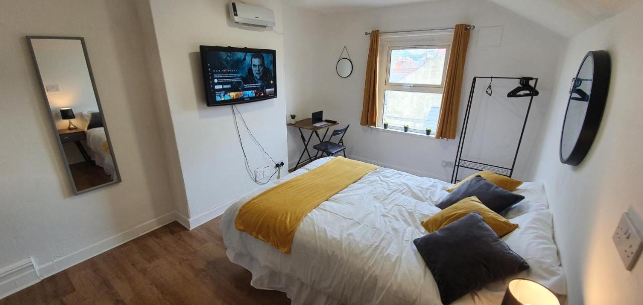 Fast Broadband, Budget Stay, Free Netflix. Cardiff Eksteriør bilde