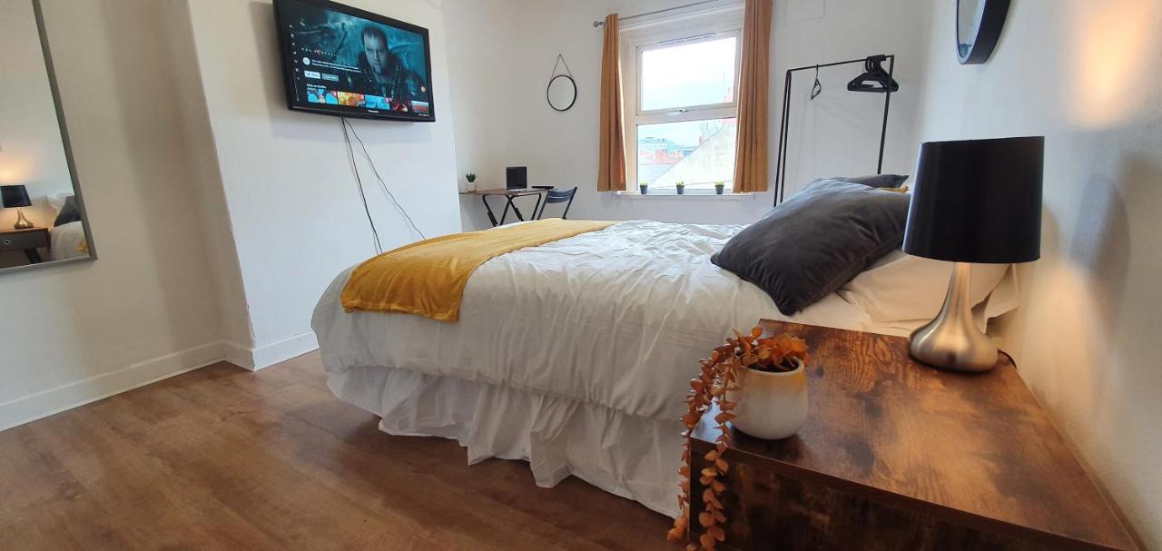 Fast Broadband, Budget Stay, Free Netflix. Cardiff Eksteriør bilde